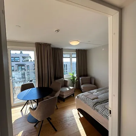 Floor - Sunny Balcony - Seaside - *
