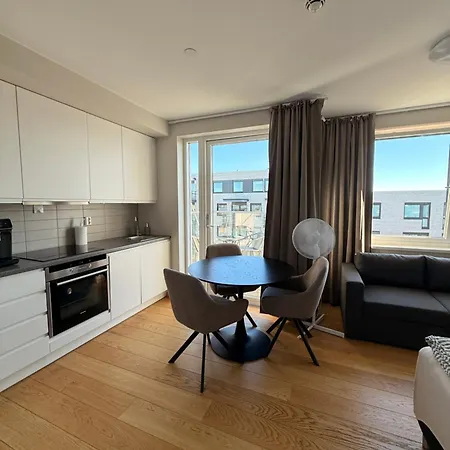 Apartamento Floor - Sunny Balcony - Seaside - *