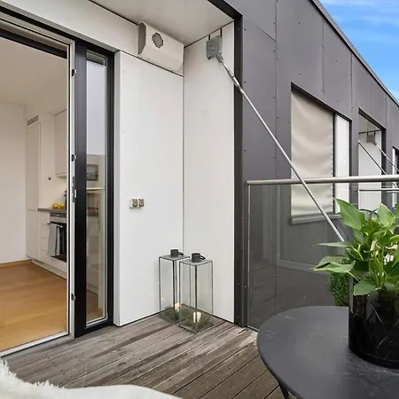 Διαμέρισμα Floor - Sunny Balcony - Seaside - *
